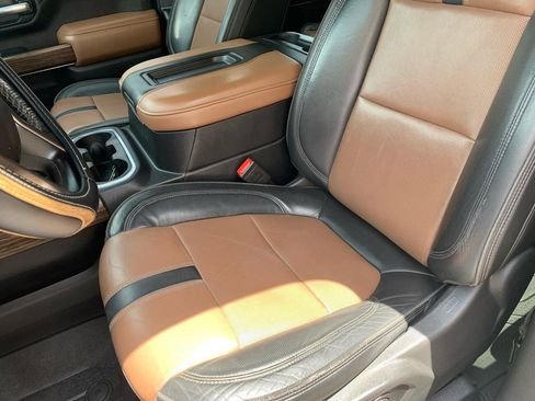 Used 2020 Chevrolet Silverado 3500 High Country w/ Z71 Off-Road Package AWD/4WD image 26