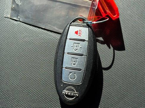 Used 2023 Nissan Frontier SV w/ Technology Package image 29