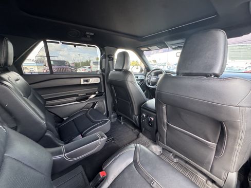 Used 2022 Ford Explorer ST w/ Equipment Group 401A RWD image 34
