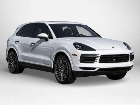 Used 2022 Porsche Cayenne AWD/4WD image 4