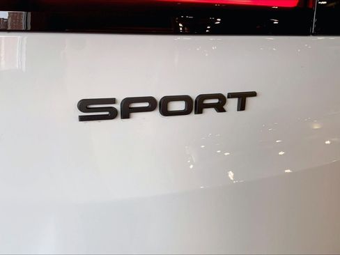 New 2026 Land Rover Range Rover Sport Dynamic SE image 15