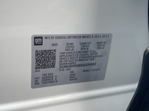 Used 2025 Chevrolet Blazer LT AWD/4WD image 29