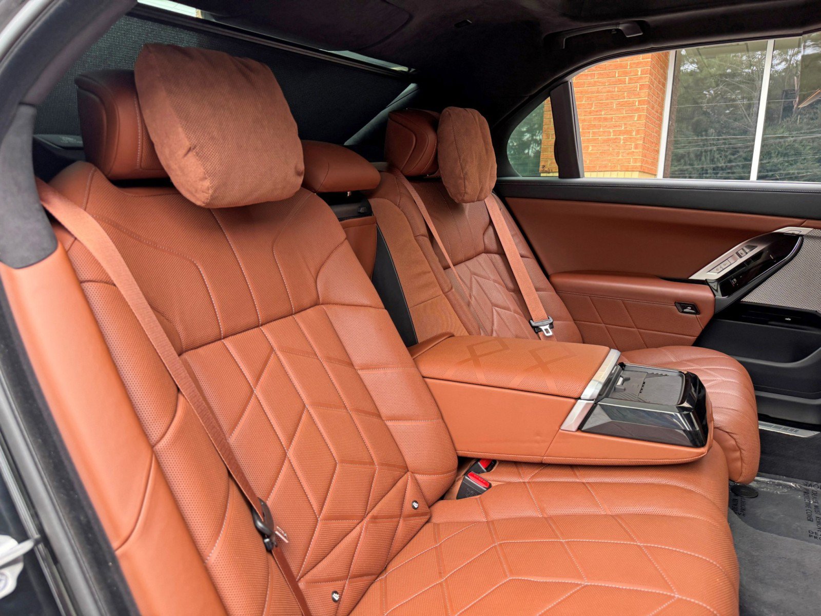 Used 2023 BMW 740i w/ Executive Package RWD image 56