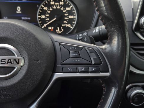 Used 2022 Nissan Altima 2.5 SR image 17