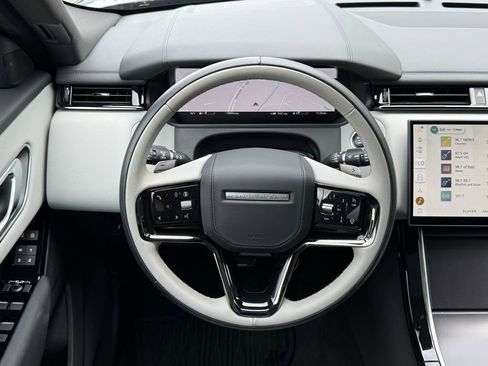 Certified 2026 Land Rover Range Rover Velar Dynamic SE AWD/4WD image 18