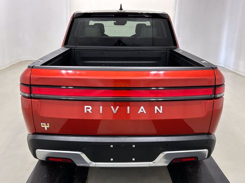 Used 2023 Rivian R1T Adventure AWD/4WD image 4
