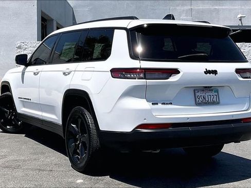 Used 2021 Jeep Grand Cherokee L Laredo AWD/4WD image 10