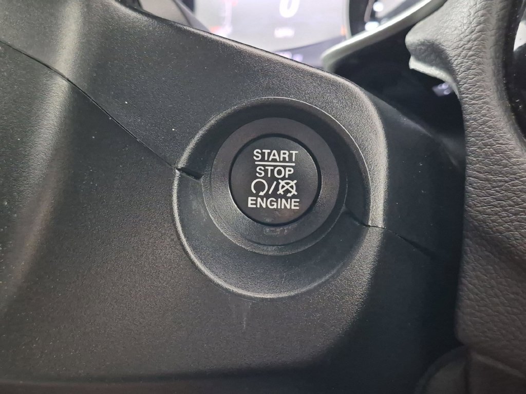Used 2021 Jeep Compass Limited AWD/4WD image 28