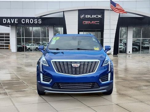 Used 2023 Cadillac XT5 Premium Luxury image 2