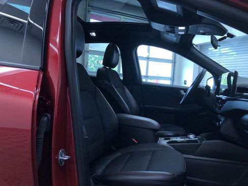 Used 2024 Ford Escape ST-Line w/ Tech Pack #1 AWD/4WD image 23