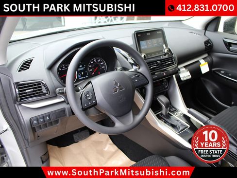 New 2026 Mitsubishi Eclipse Cross LE AWD/4WD image 11