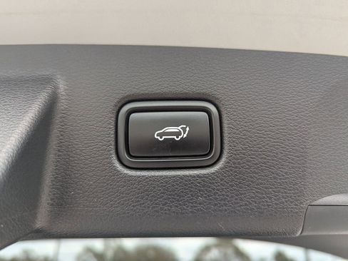 Used 2022 Kia Telluride SX w/ SX Prestige Package image 9