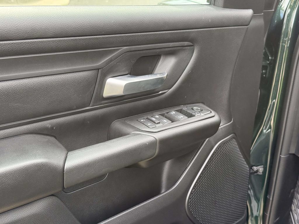 New 2027 RAM 1500 Tradesman AWD/4WD image 32