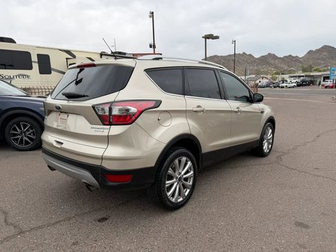 Used 2017 Ford Escape Titanium image 5