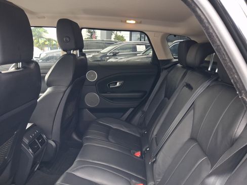 Used 2016 Land Rover Range Rover Evoque SE AWD/4WD image 21