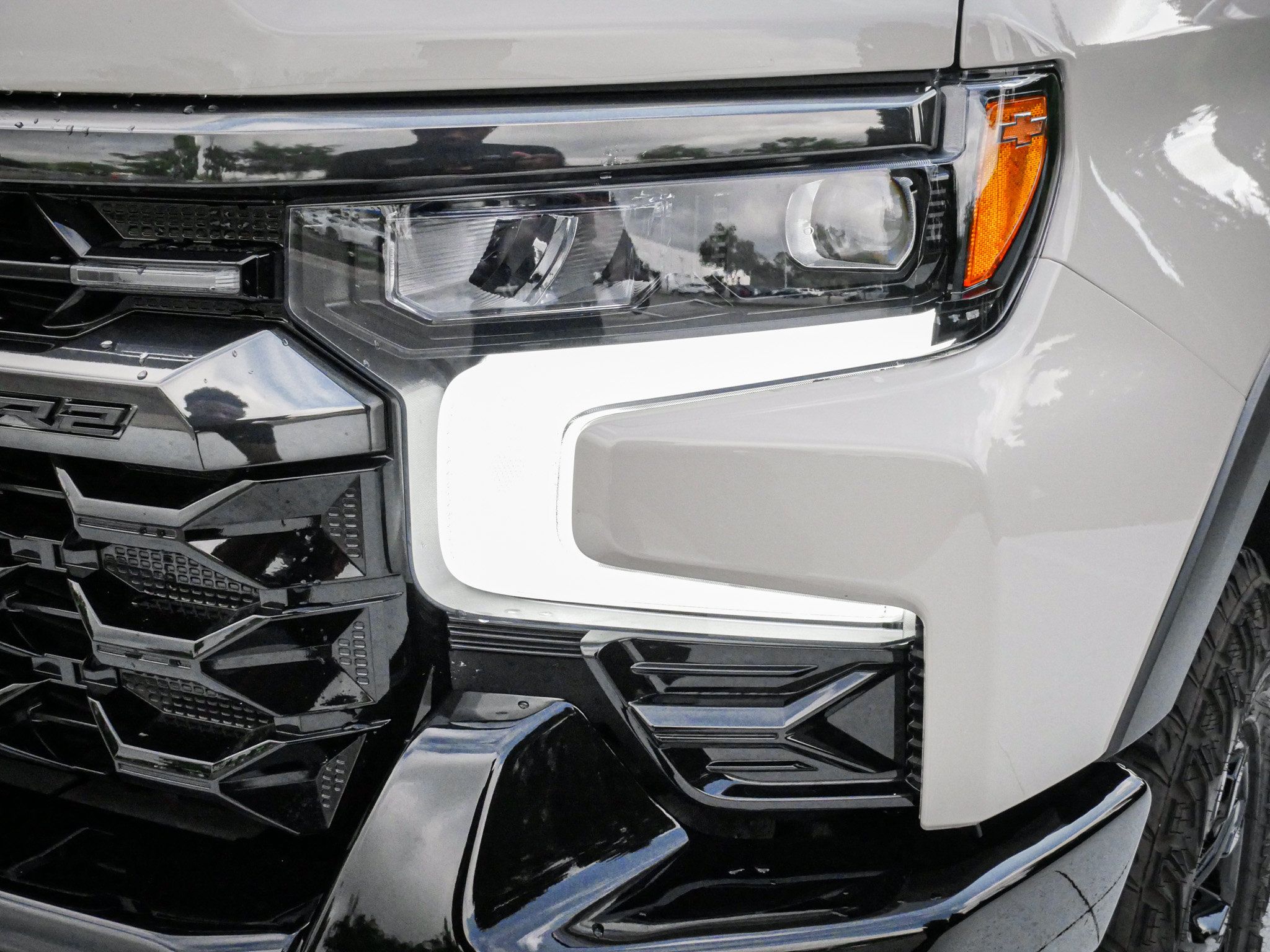 Used 2026 Chevrolet Silverado 1500 ZR2 w/ Dark Appearance Package AWD/4WD image 6