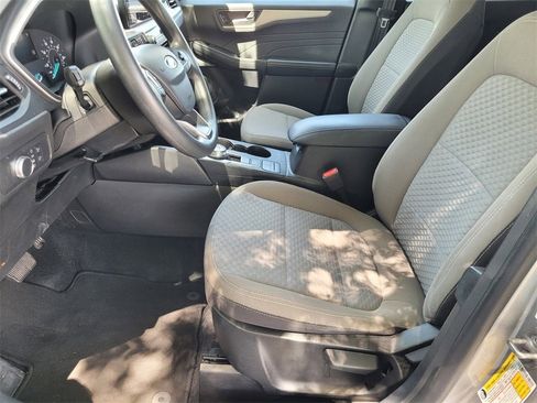 Used 2022 Ford Escape SE image 20