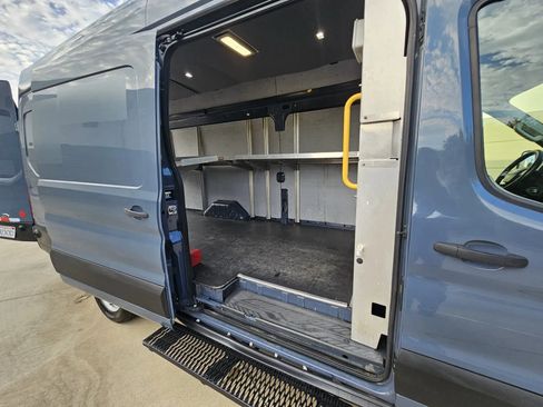Used 2021 Ford Transit 250 148 High Roof Extended w/ Parcel Delivery Package RWD image 16