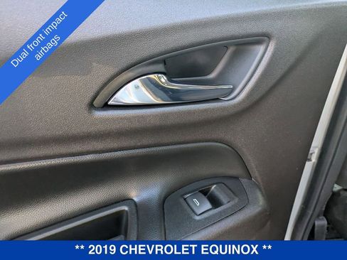 Used 2019 Chevrolet Equinox LT image 31