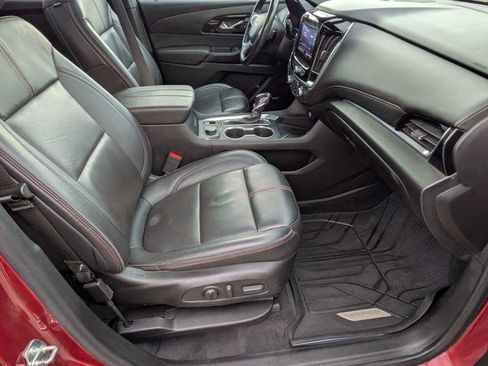 Used 2022 Chevrolet Traverse RS image 21