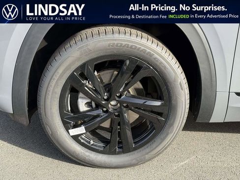 New 2026 Volkswagen Atlas Cross Sport SEL R-Line AWD/4WD image 8