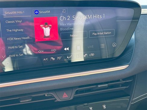 Used 2025 Buick Envision Sport Touring image 29