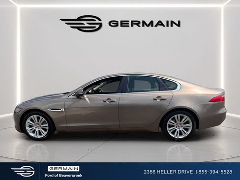 Used 2017 Jaguar XF Premium AWD/4WD image 5