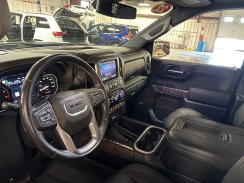 Used 2022 GMC Sierra 1500 Denali w/ Denali Premium Package image 18