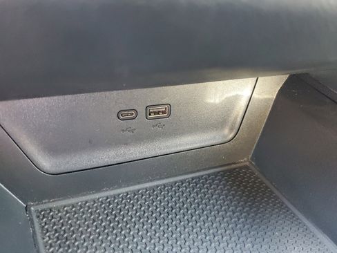 Used 2025 Chevrolet Equinox LT FWD image 21