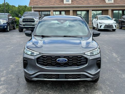 Used 2023 Ford Escape ST-Line w/ Tech Pack #1 AWD/4WD image 4