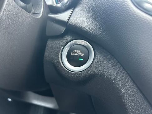 Used 2024 Chevrolet Equinox LT FWD image 26