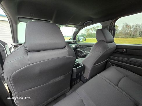 Used 2025 Toyota Tacoma SR image 16