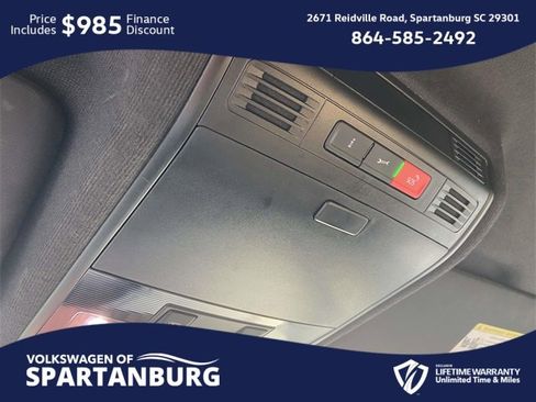 Used 2023 Volkswagen Tiguan SE image 29