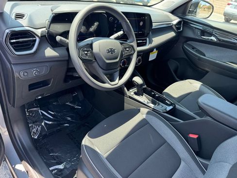 New 2026 Chevrolet TrailBlazer LT w/ Midnight Edition FWD image 13