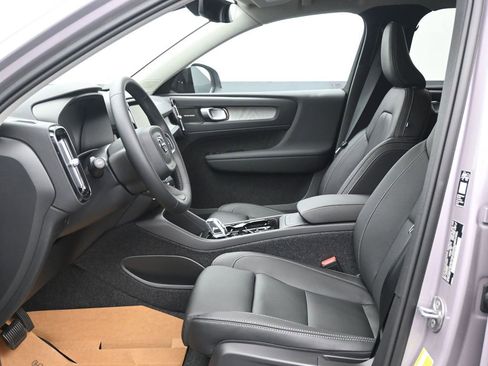 New 2026 Volvo XC40 B5 Ultra AWD/4WD image 11