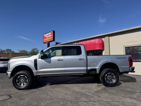 Used 2024 Ford F350 Lariat w/ Lariat Ultimate Package AWD/4WD image 4