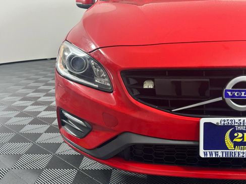 Used 2018 Volvo V60 T5 Dynamic w/ Vision Package image 4