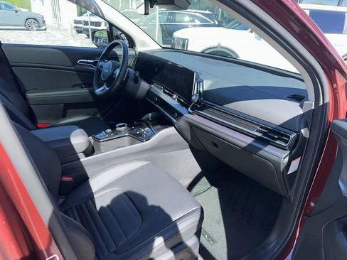 Used 2024 Kia Sportage SX Prestige image 18