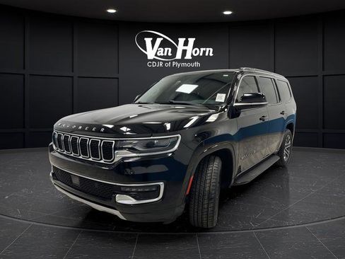 Used 2023 Jeep Wagoneer Series II AWD/4WD image 3