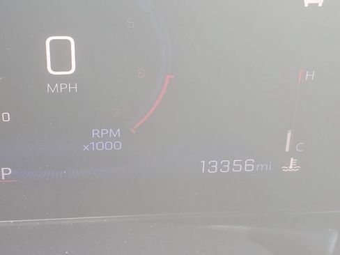 Used 2025 Chevrolet TrailBlazer LT AWD/4WD image 8