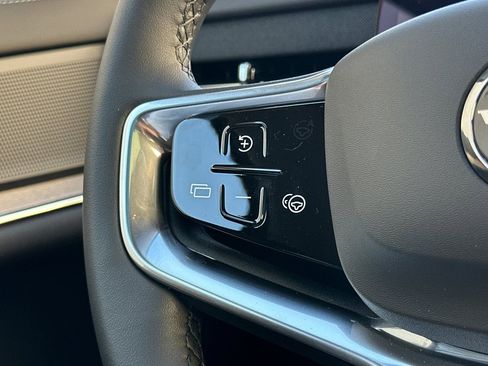 New 2025 Volvo EX90 Ultra image 28