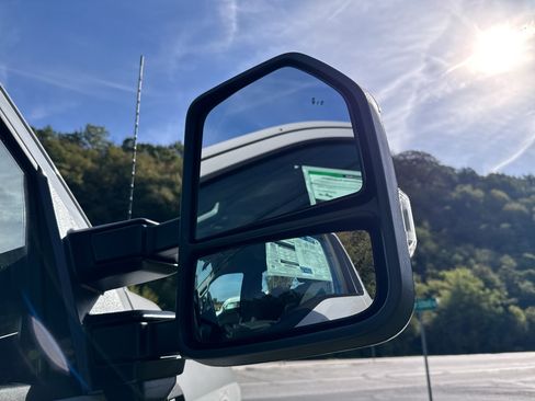 New 2026 Ford F250 XL w/ 360-Degree Camera Package image 22