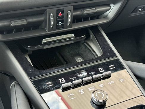 Certified 2026 Porsche Cayenne GTS image 22