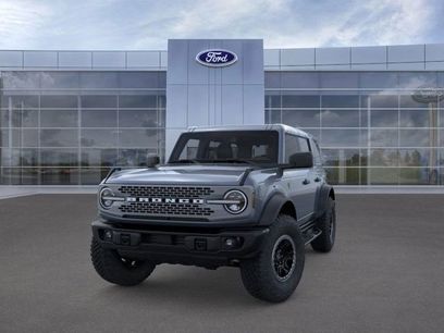 New 2025 Ford Bronco Badlands w/ Sasquatch Package