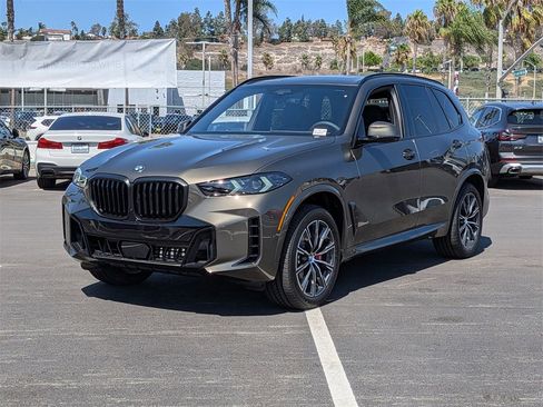 New 2026 BMW X5 sDrive40i image 2