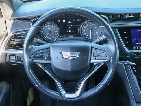 Used 2021 Cadillac XT6 Premium Luxury AWD/4WD image 28