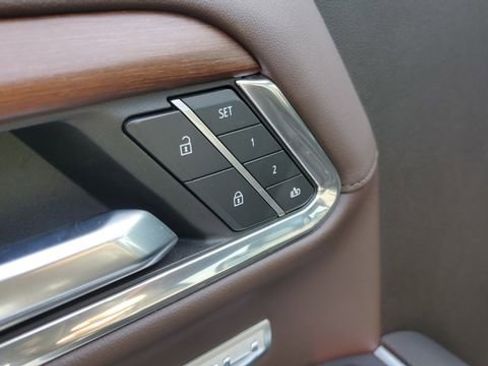 Used 2023 GMC Sierra 1500 Denali image 5