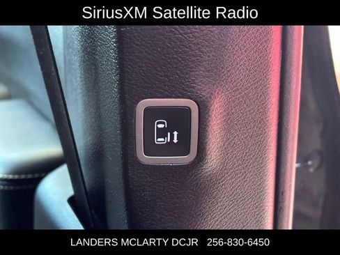 Used 2020 Chrysler Pacifica Touring-L w/ Premium Audio Group image 17