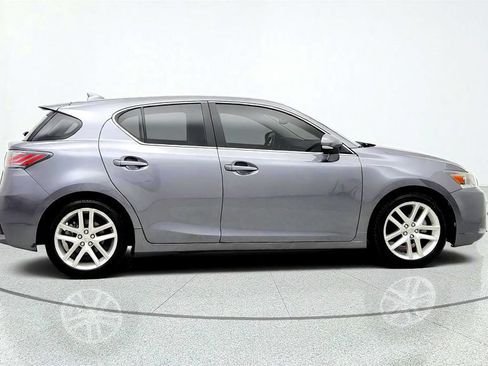 Used 2016 Lexus CT 200h w/ Seat Comfort Package FWD image 4