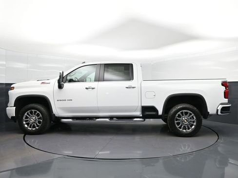 New 2026 Chevrolet Silverado 2500 LT w/ Z71 Chrome Sport Edition AWD/4WD image 4